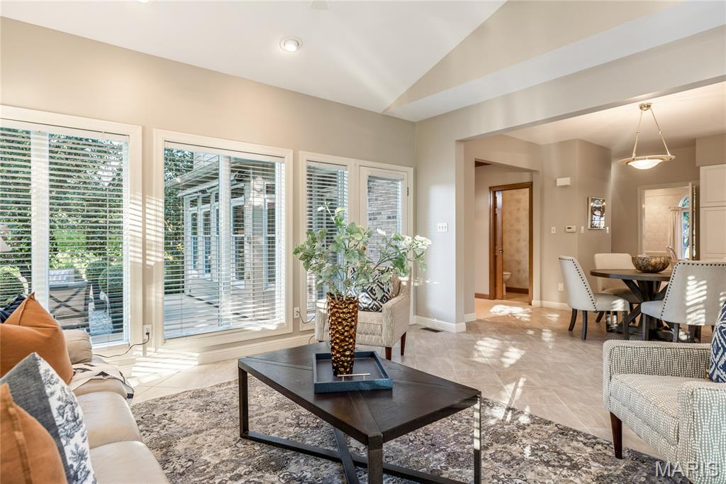 Manors Of Town & Country Bristol Manor - Residential