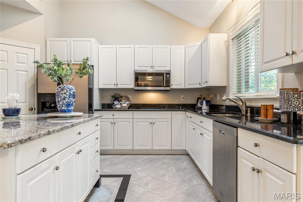 Manors Of Town & Country Bristol Manor - Residential