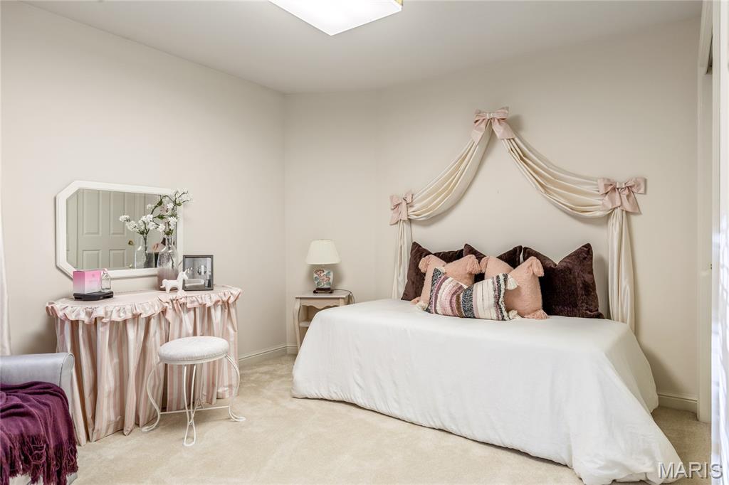 Manors Of Town & Country Bristol Manor - Residential