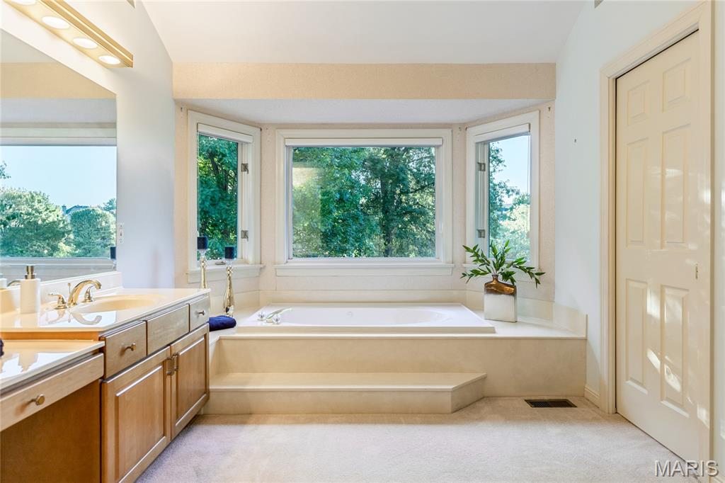 Manors Of Town & Country Bristol Manor - Residential