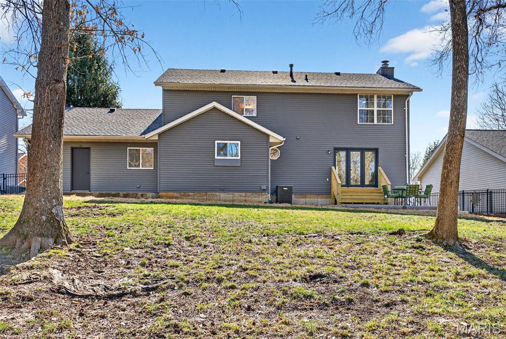 New England Village 4 - Residential