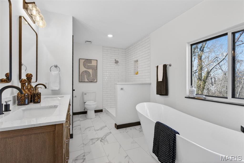 New England Village 4 - Residential