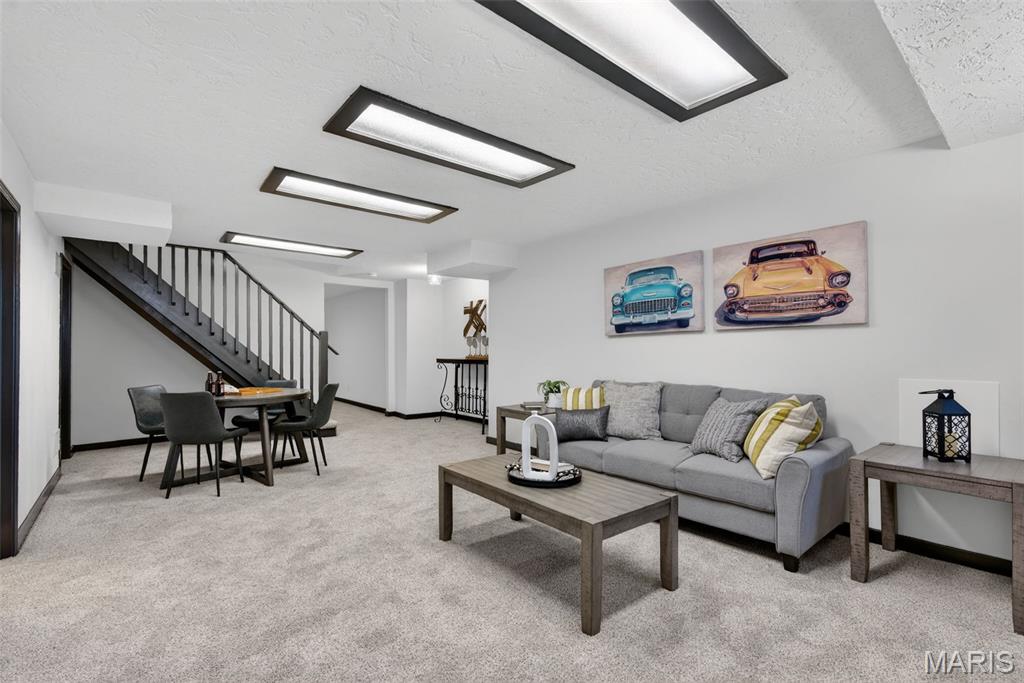 New England Village 4 - Residential