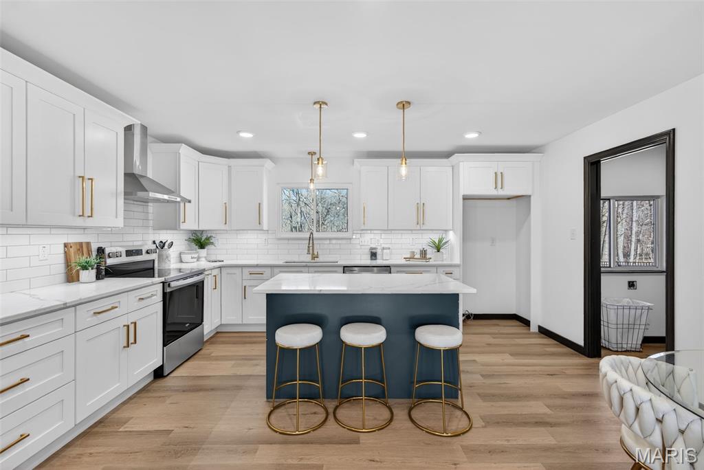 New England Village 4 - Residential