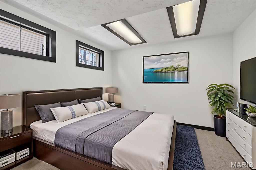 New England Village 4 - Residential