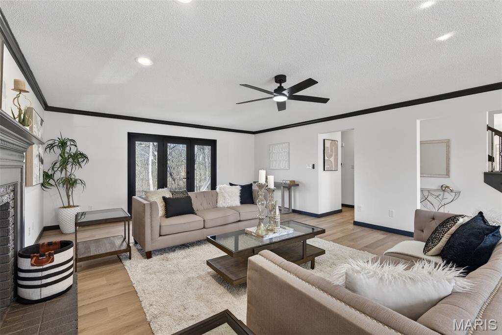 New England Village 4 - Residential