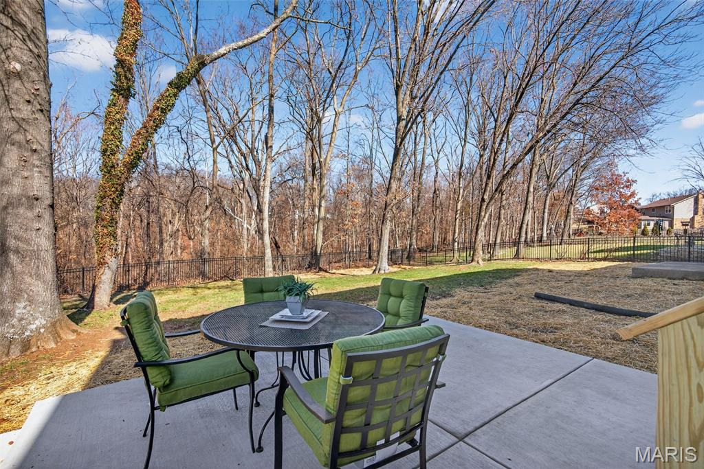 New England Village 4 - Residential