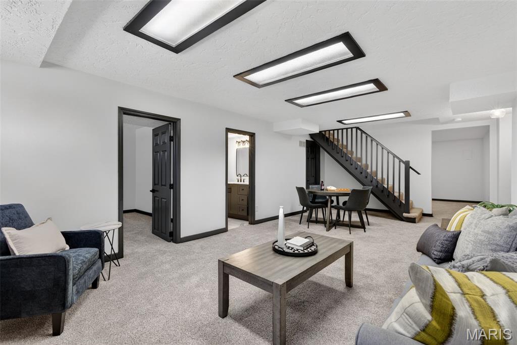 New England Village 4 - Residential