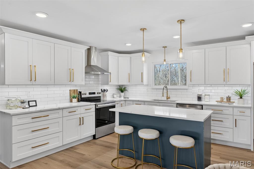 New England Village 4 - Residential