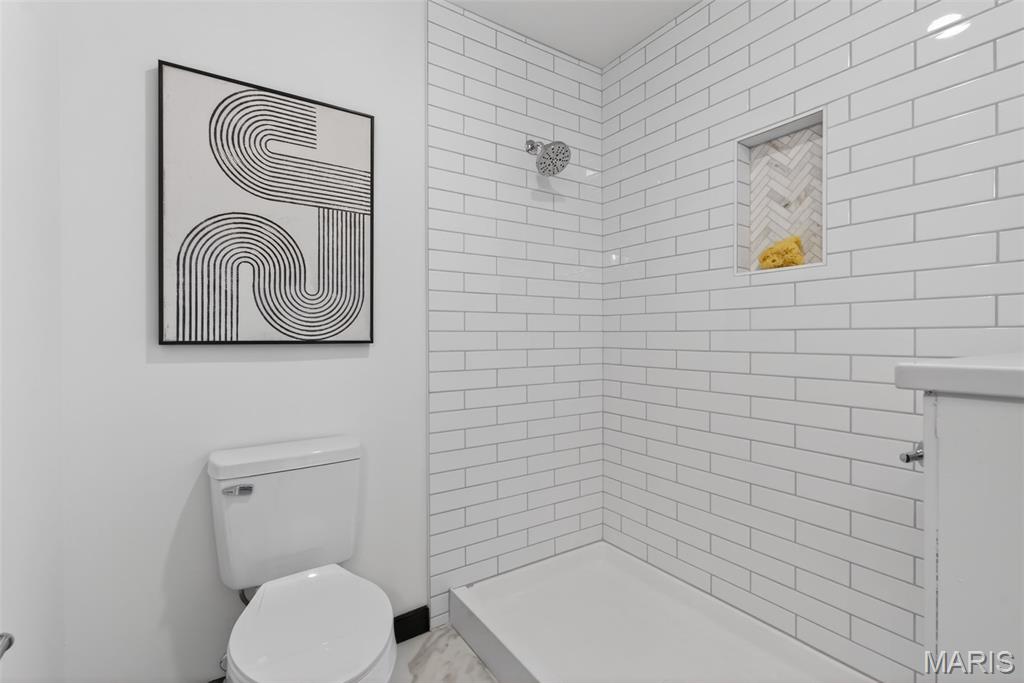 New England Village 4 - Residential