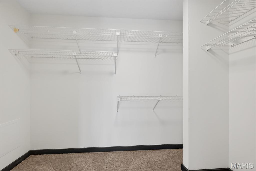 New England Village 4 - Residential