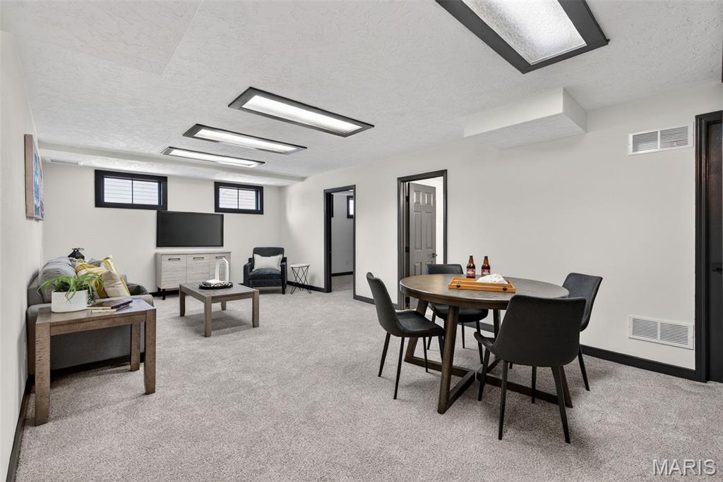 New England Village 4 - Residential