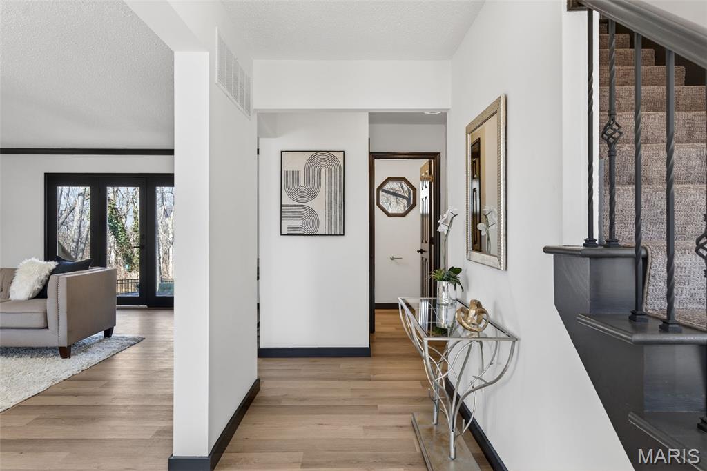 New England Village 4 - Residential