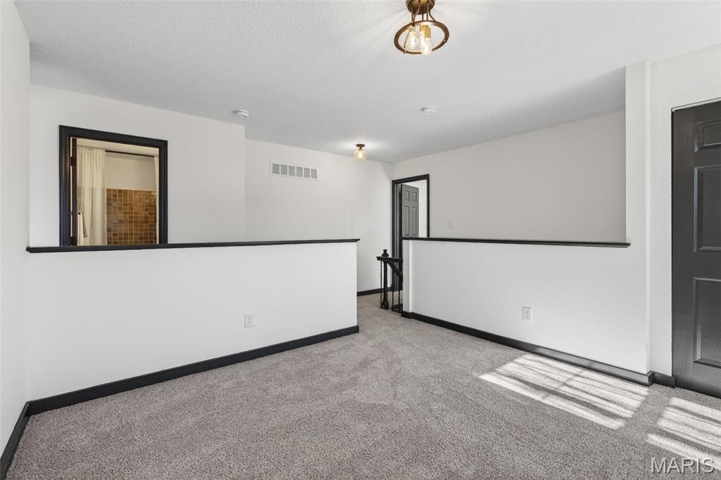 New England Village 4 - Residential