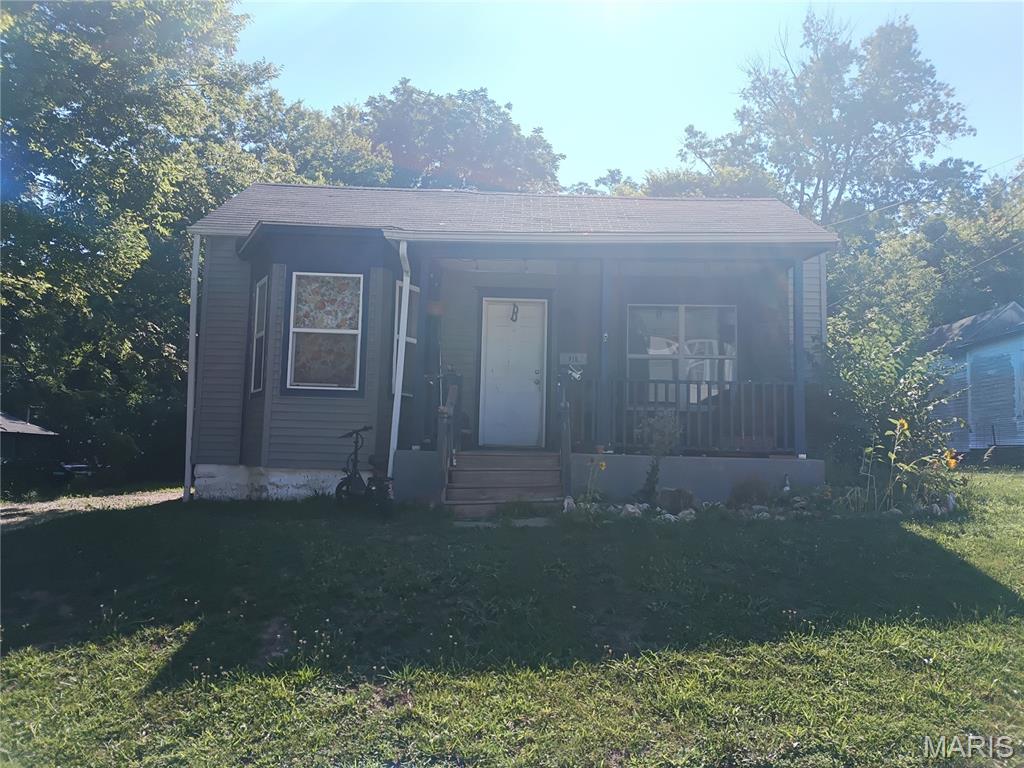 Photo of 210 N Market Street, Warrenton, MO 63383 (MLS # 26056652)