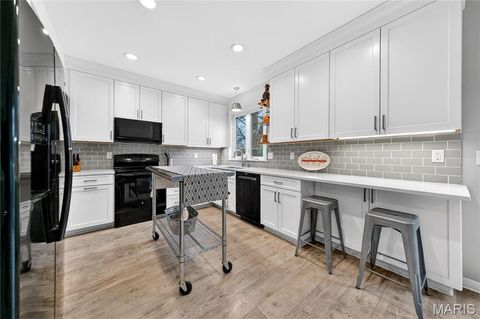 Tiny photo for 1187 Hawken Place, Webster Groves, MO 63119 (MLS # 26020246)