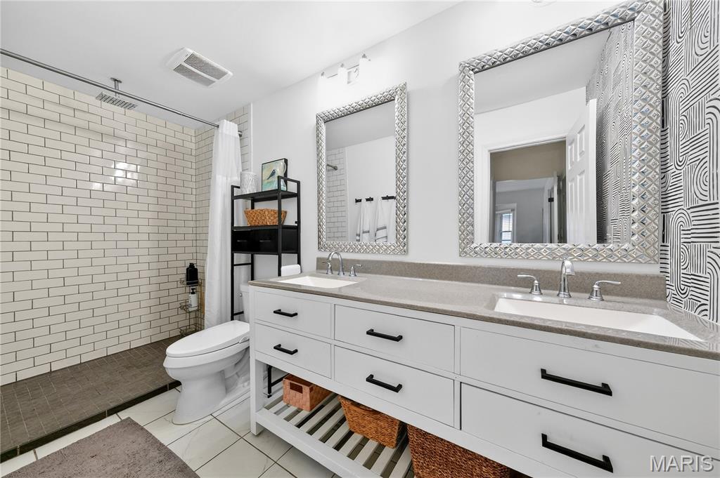 Hawken Condo Ph K - Residential