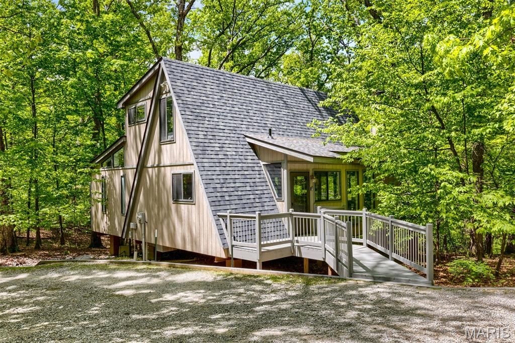 Photo of 1716 Sonnenblick Drive, Innsbrook, MO 63390 (MLS # 26025408)