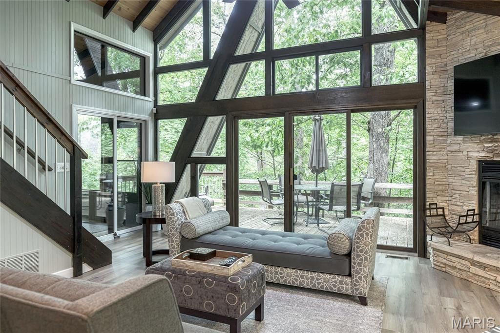 Photo of 1716 Sonnenblick Drive, Innsbrook, MO 63390 (MLS # 26025408)