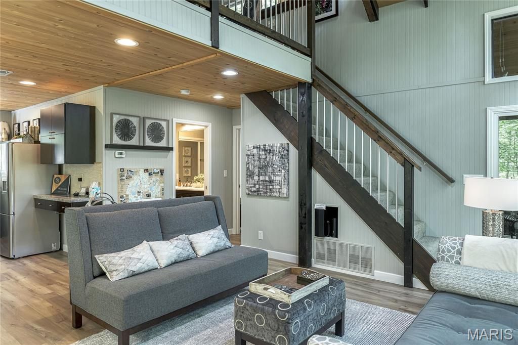 Photo of 1716 Sonnenblick Drive, Innsbrook, MO 63390 (MLS # 26025408)