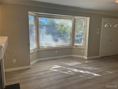 Tiny photo for 1007 Hutton Place, Ferguson, MO 63135 (MLS # 26067495)
