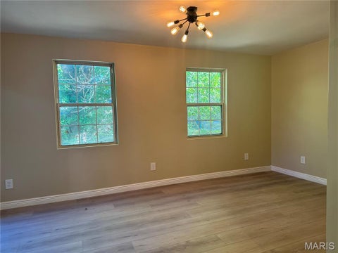 Tiny photo for 1007 Hutton Place, Ferguson, MO 63135 (MLS # 26067495)