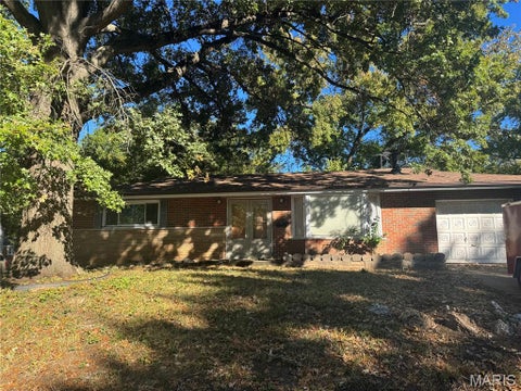 Photo of 1007 Hutton Place, Ferguson, MO 63135 (MLS # 26067495)
