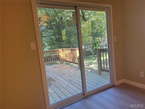 Tiny photo for 1007 Hutton Place, Ferguson, MO 63135 (MLS # 26067495)