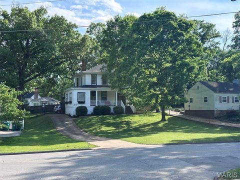 Tiny photo for 319 N Gore Avenue, Webster Groves, MO 63119 (MLS # 26026130)