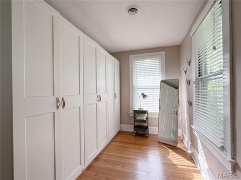 Tiny photo for 319 N Gore Avenue, Webster Groves, MO 63119 (MLS # 26026130)