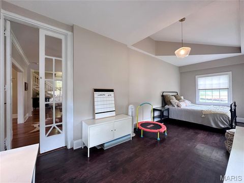 Tiny photo for 319 N Gore Avenue, Webster Groves, MO 63119 (MLS # 26026130)
