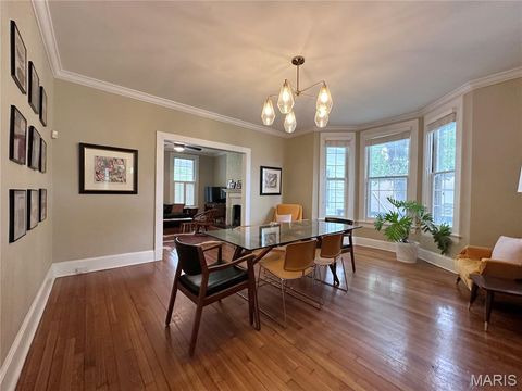 Tiny photo for 319 N Gore Avenue, Webster Groves, MO 63119 (MLS # 26026130)