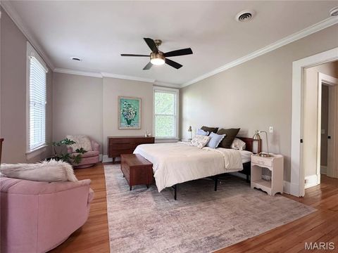 Tiny photo for 319 N Gore Avenue, Webster Groves, MO 63119 (MLS # 26026130)