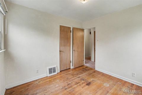 Tiny photo for 228 Newton Place, Ballwin, MO 63021 (MLS # 26031764)