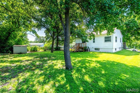 Tiny photo for 245 Commerce Avenue, Kirkwood, MO 63122 (MLS # 26040461)