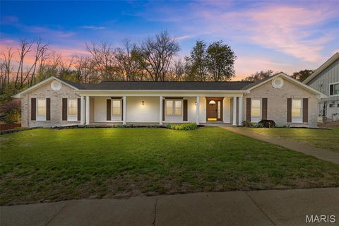141 Greentrails Drive Chesterfield MO 63017
