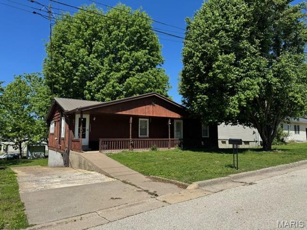 Photo of 201 Roberta Street, New Haven, MO 63068 (MLS # 26027065)