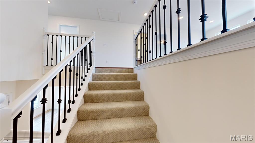 Majestic Lakes - Residential