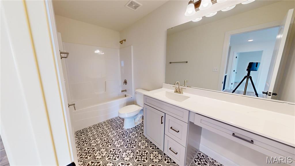 Majestic Lakes - Residential