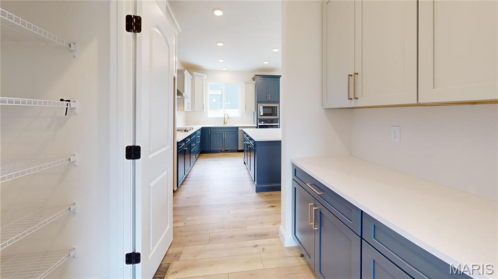 Majestic Lakes - Residential