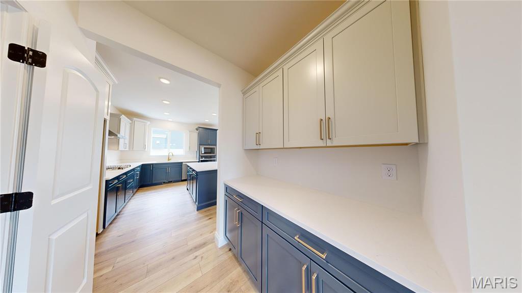 Majestic Lakes - Residential