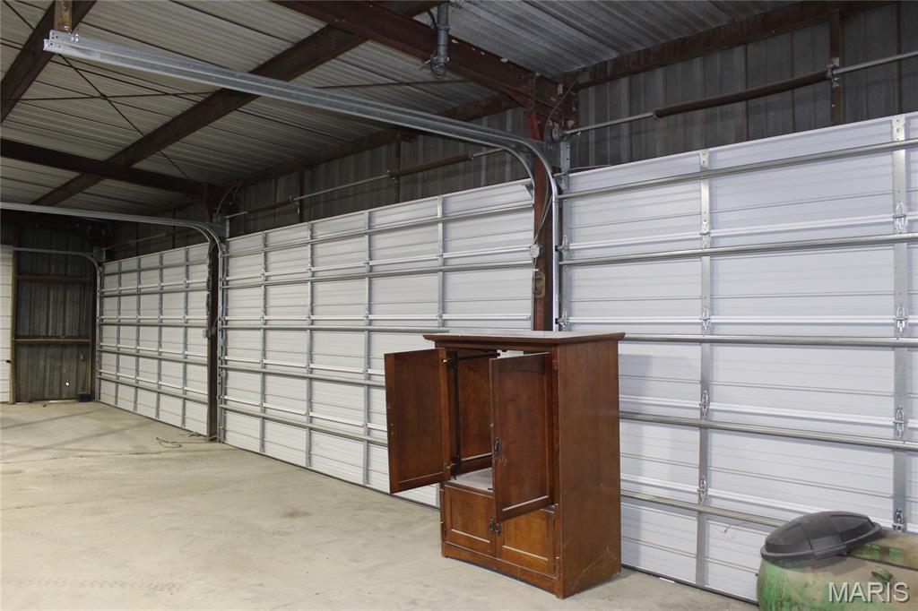 na - Commercial Sale