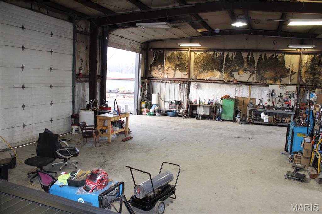 na - Commercial Sale