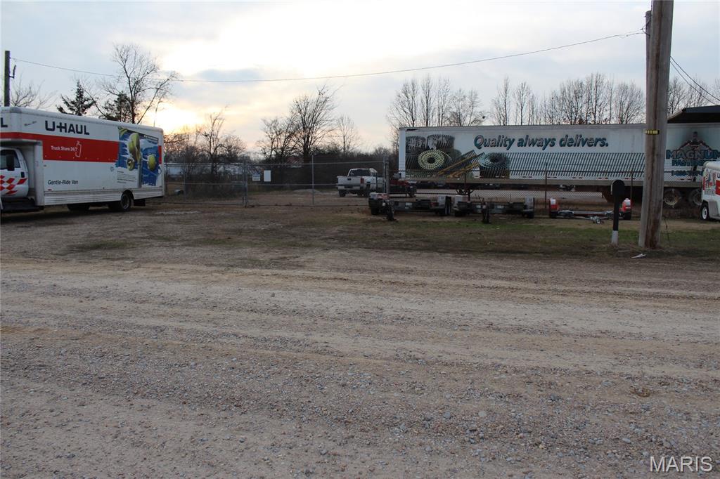 na - Commercial Sale