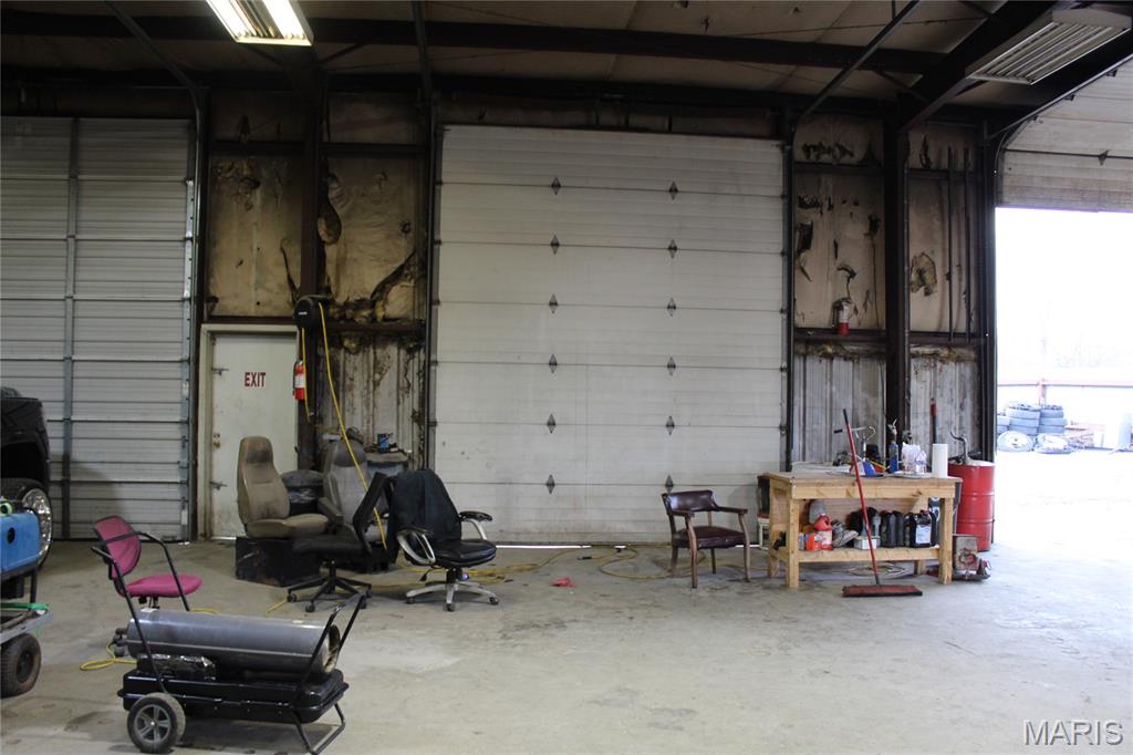 na - Commercial Sale