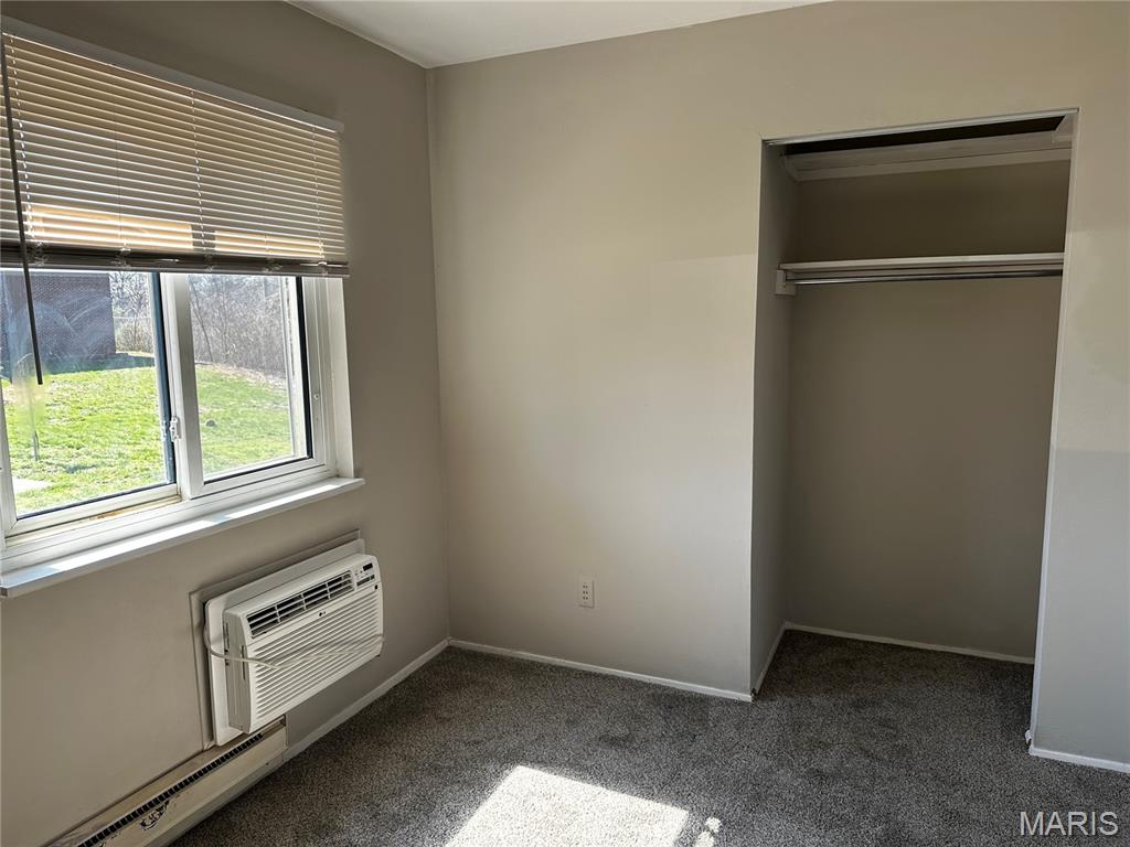 Hazelcrest Condo - Residential