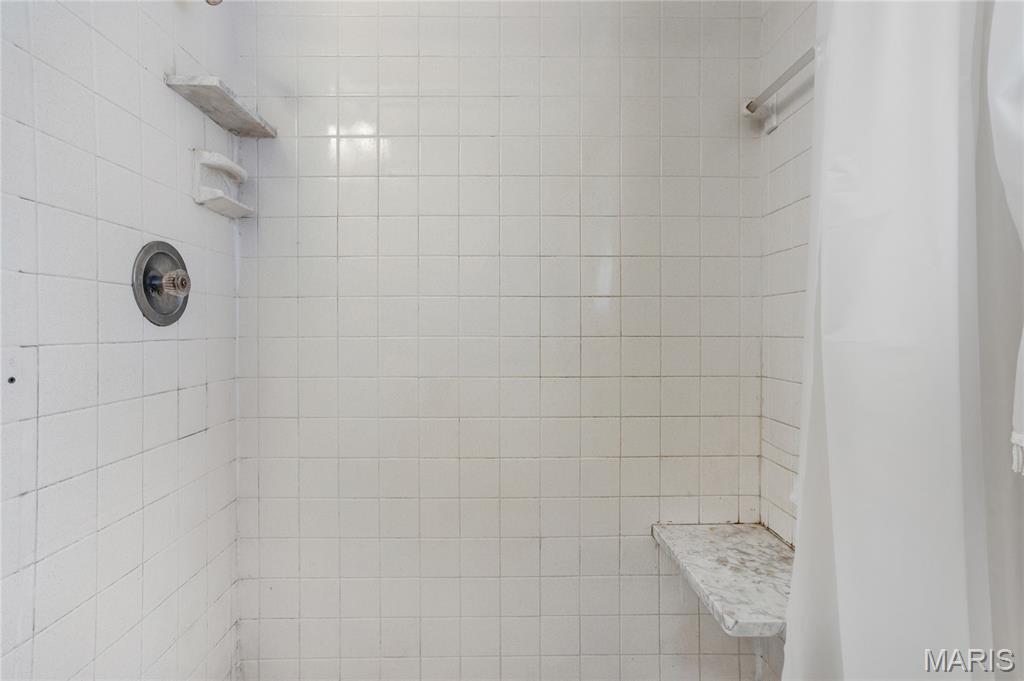 Black Oaks 2 - Residential