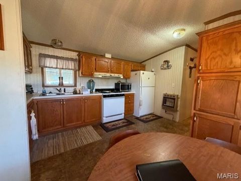 Tiny photo for 888 Highway UU, Poplar Bluff, MO 63901 (MLS # 26018774)