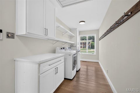 Tiny photo for 12562 Falling Leaves Court, Creve Coeur, MO 63141 (MLS # 26053764)