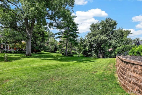 Tiny photo for 12562 Falling Leaves Court, Creve Coeur, MO 63141 (MLS # 26053764)